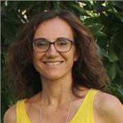 Titulada con inglés, alemán e italiano da clases de castellano hablado, escrito y conversación. Hablo con fluidez alemán, inglés e italiano